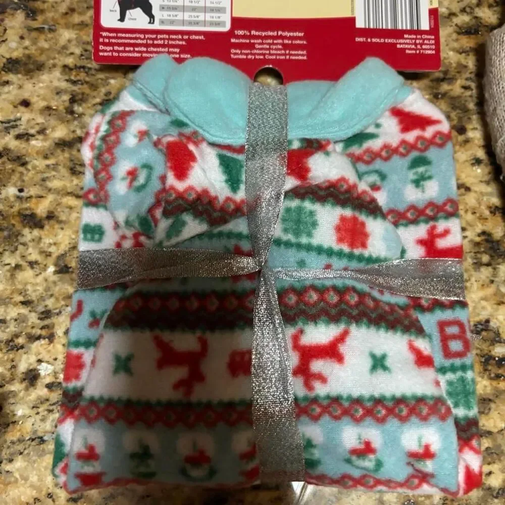 Eddie Bauer lot dog